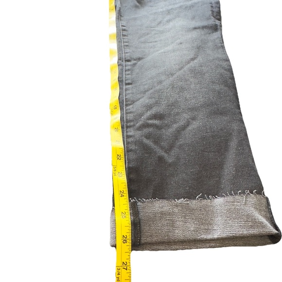 Evereve The Ever Straight High Rise Cuff Ankle Jeans Black Stretch Denim Sz 29 - Picture 8 of 9